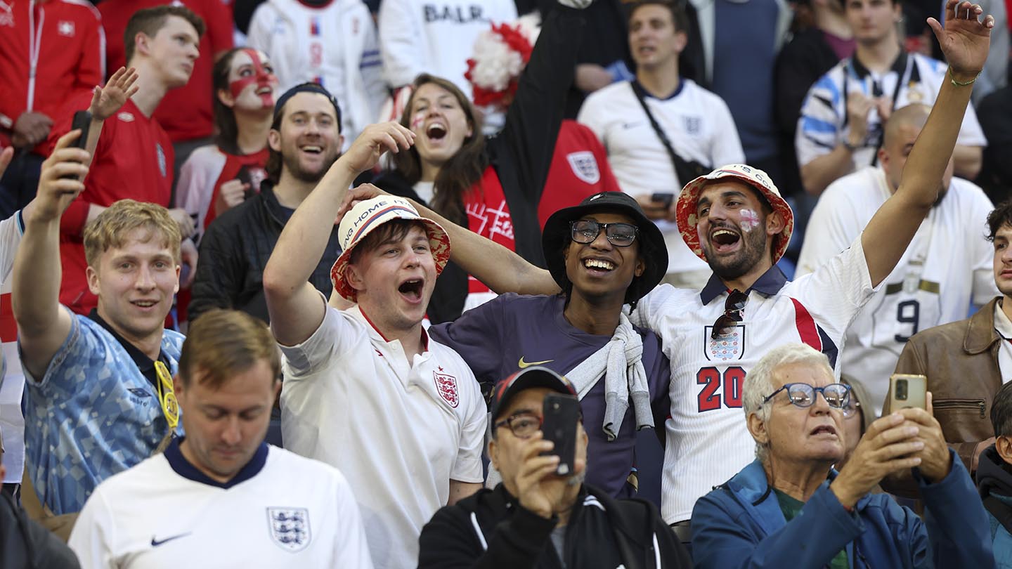 England fans show their support prior to the UEFA EURO 2024 group stage match between Serbia and England at Arena AufSchalke